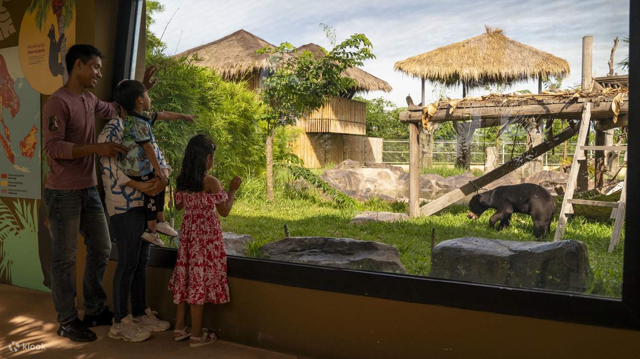 Vé Vào Cửa Cả Ngày | Angkor Wildlife & Aquarium